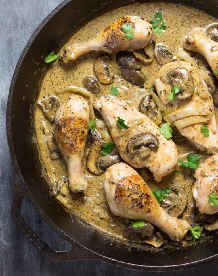 Cast Iron Creamy Mushroom Chicken Recipe
