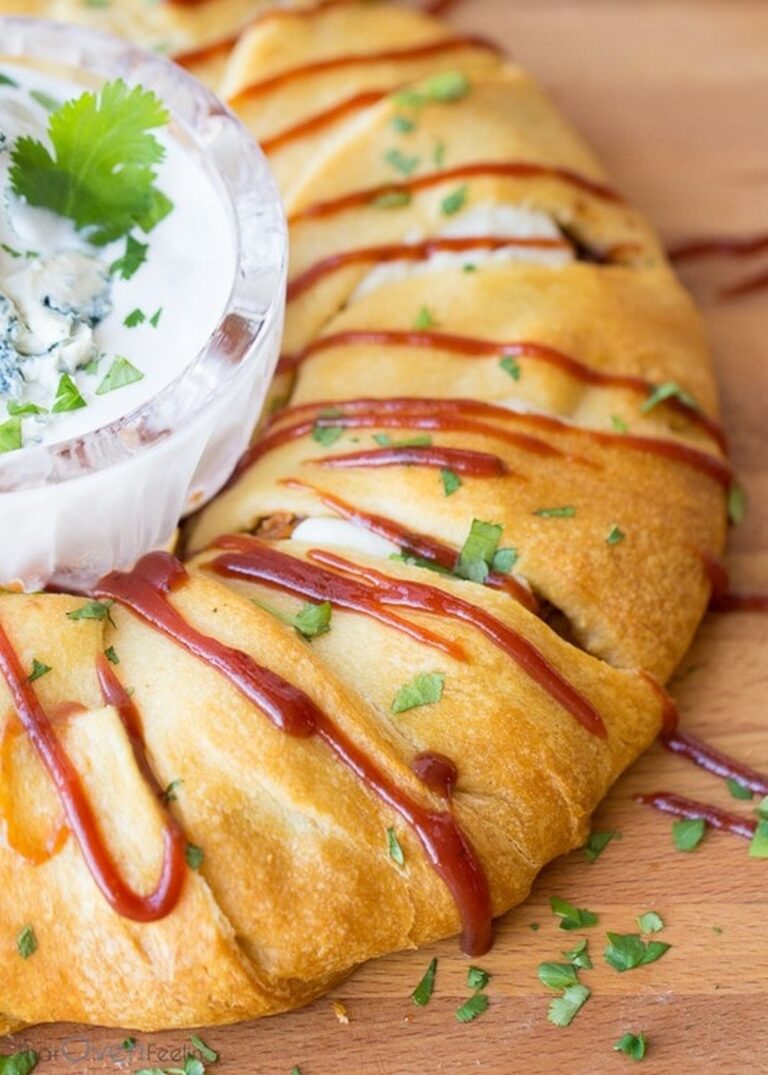 Barbecue Chicken Crescent Roll Ring Recipe