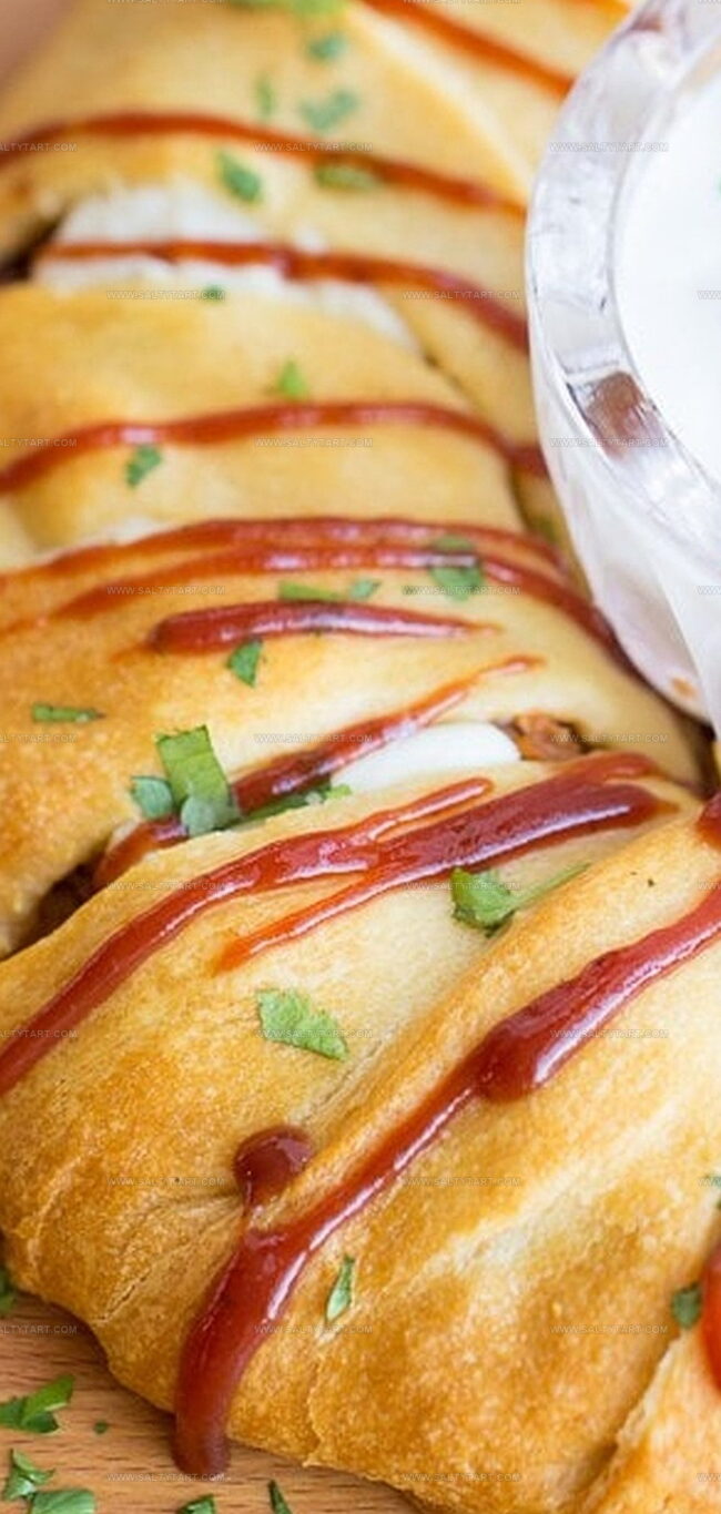 Barbecue Chicken Crescent Roll Ring