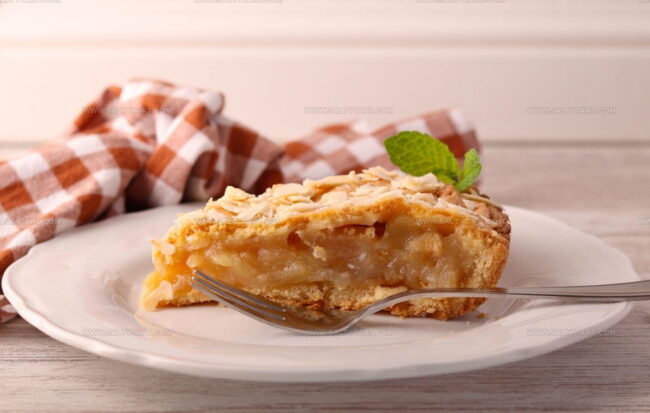 What’s the Best Way to Reheat Leftover Sweet Pie?