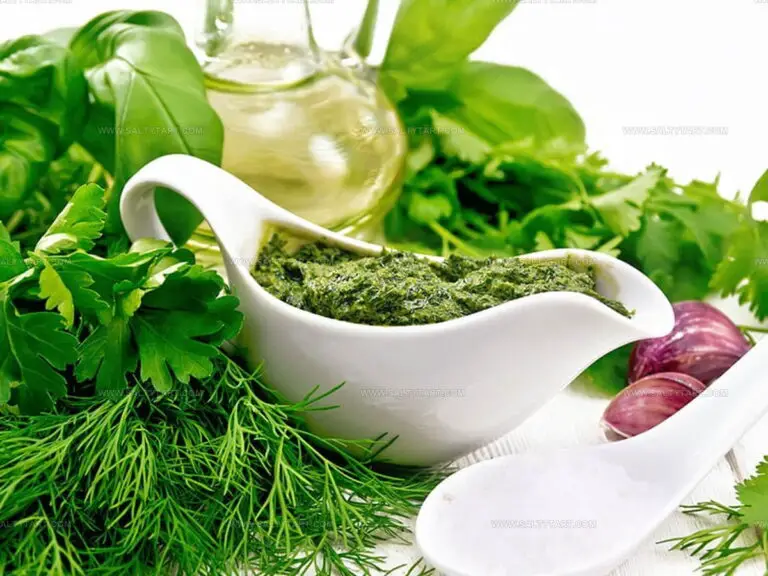 Basil or Parsley: Your Go-To Herb Guide