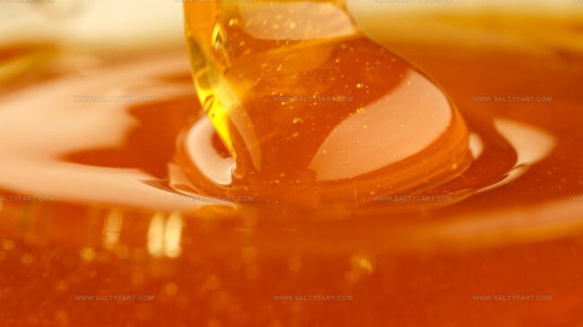 How To Maintain Caramelization When Using Honey Alternatives In Baking?
