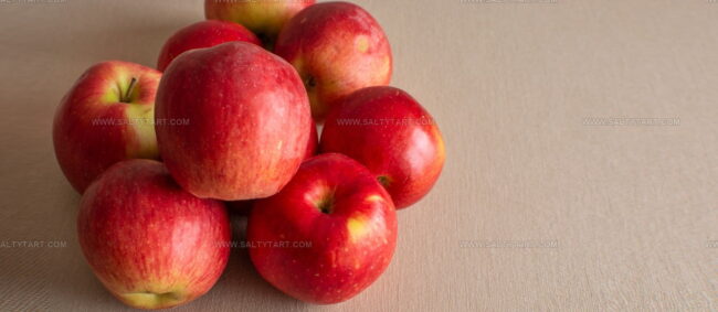 Dabinett Apples